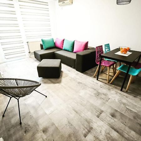 Chill Out Apartment Novi Sad Exteriör bild